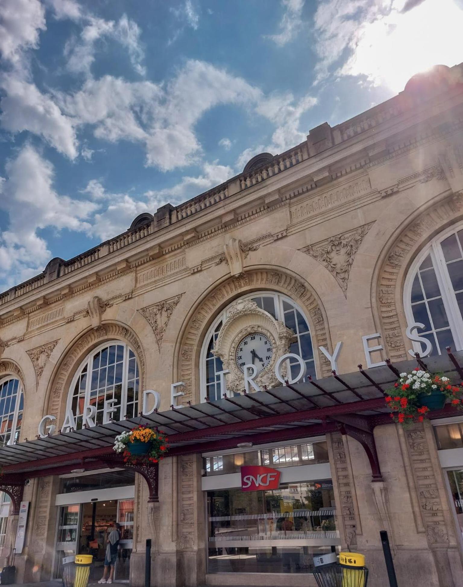 La Perle - Ideal Family - Hypercentre - Wifi Hd Troyes Dış mekan fotoğraf